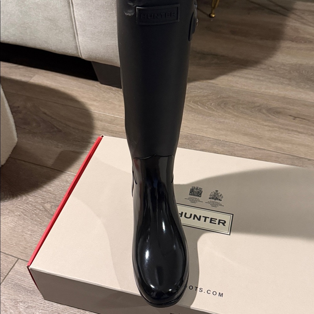 Hunter Glossy Black Rain Boots - Picture 4 of 5